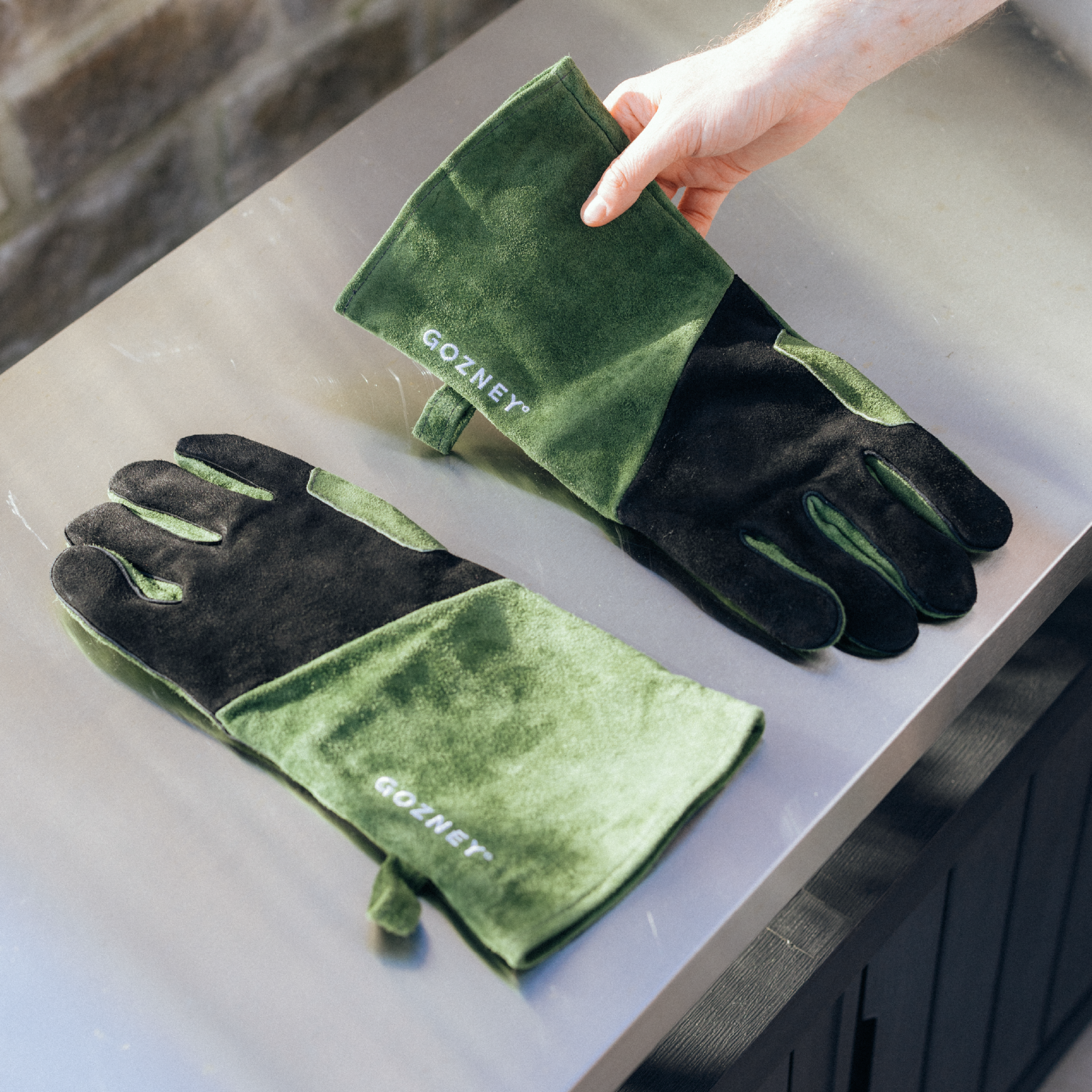 Gloves_pdp_1.png